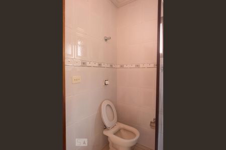 Casa para alugar com 75m², 2 quartos e 2 vagasBanheiro 1