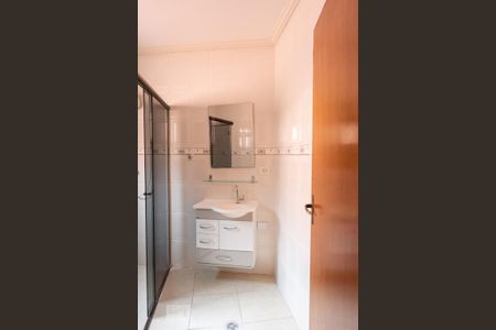 Casa para alugar com 75m², 2 quartos e 2 vagasBanheiro 1