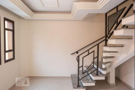 Casa para alugar com 75m², 2 quartos e 2 vagasSala