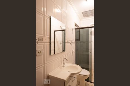 Casa para alugar com 75m², 2 quartos e 2 vagasBanheiro 2
