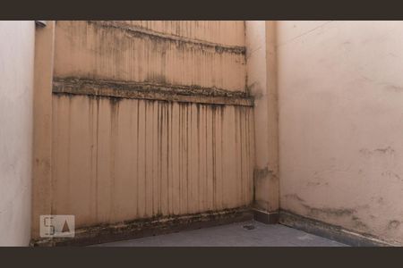 Apartamento à venda com 70m², 2 quartos e sem vagaÁrea externa