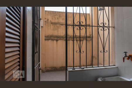 Apartamento à venda com 70m², 2 quartos e sem vagaÁrea externa