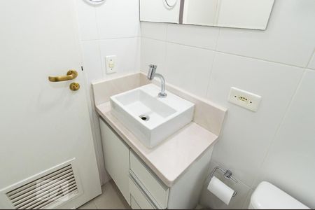 Apartamento para alugar com 35m², 1 quarto e 1 vaga Apartamento para alugar com 35m², 1 quarto e 1 vagaBanheiro
