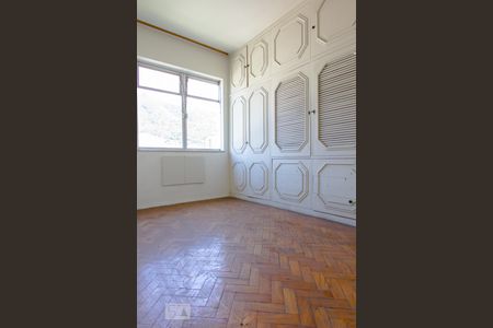 Apartamento à venda com 110m², 3 quartos e 1 vaga Apartamento à venda com 110m², 3 quartos e 1 vagaQuarto 2