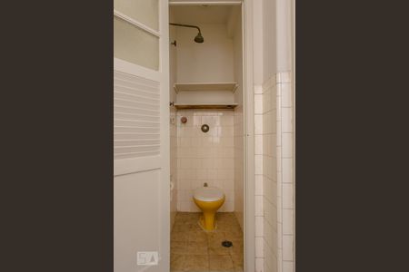 Apartamento à venda com 110m², 3 quartos e 1 vaga Apartamento à venda com 110m², 3 quartos e 1 vagaBanheiro de Serviço