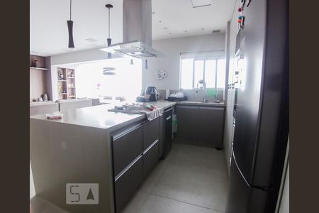 Apartamento à venda com 105m², 2 quartos e 2 vagasCozinha