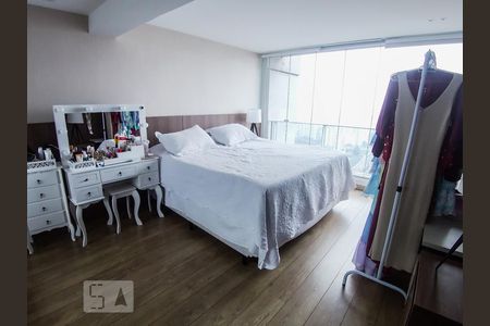 Apartamento à venda com 105m², 2 quartos e 2 vagasQuarto
