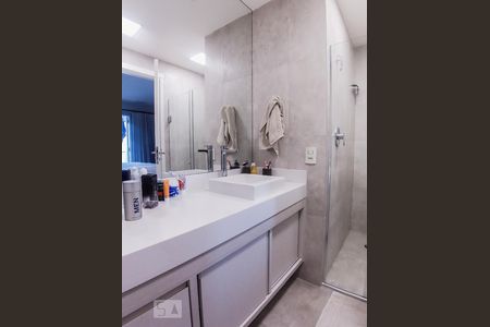 Apartamento à venda com 105m², 2 quartos e 2 vagasBanheiro da Suíte