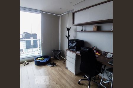 Apartamento à venda com 105m², 2 quartos e 2 vagasCloset da Suíte