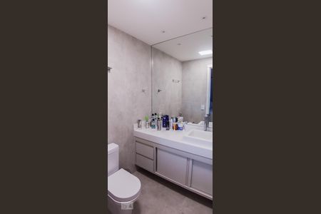 Apartamento à venda com 105m², 2 quartos e 2 vagasBanheiro da Suíte