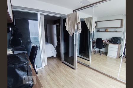 Apartamento à venda com 105m², 2 quartos e 2 vagasCloset da Suíte