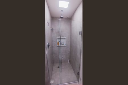 Apartamento à venda com 105m², 2 quartos e 2 vagasBanheiro da Suíte