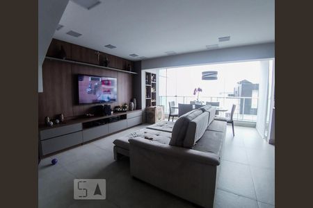 Apartamento à venda com 105m², 2 quartos e 2 vagasSala