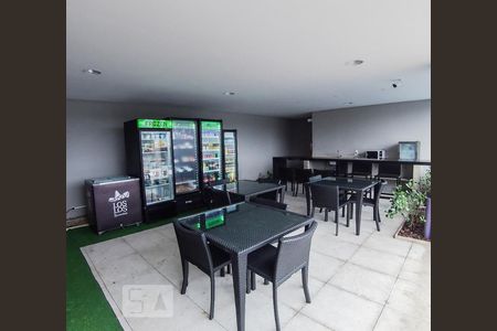 Apartamento à venda com 105m², 2 quartos e 2 vagasÁrea comum - Piscina