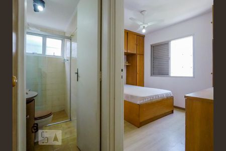 Entrada Banheiro de apartamento para alugar com 1 quarto, 34m² em Aclimação, São Paulo