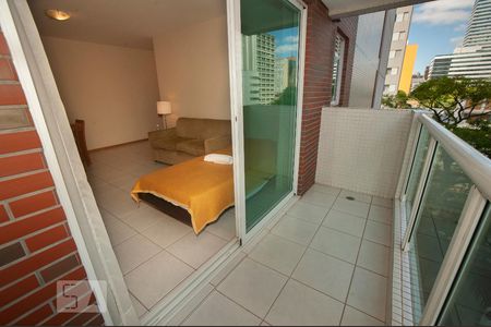 Varanda de apartamento para alugar com 1 quarto, 66m² em Centro, Curitiba