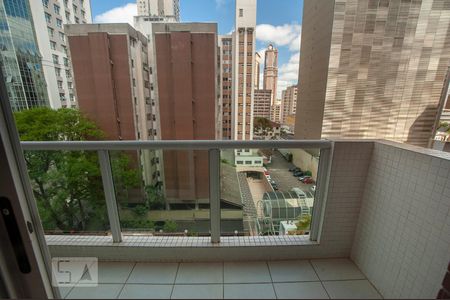 Varanda de apartamento para alugar com 1 quarto, 66m² em Centro, Curitiba