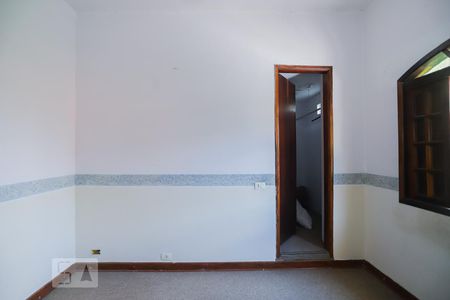 Casa à venda com 420m², 4 quartos e 4 vagasQuarto 2