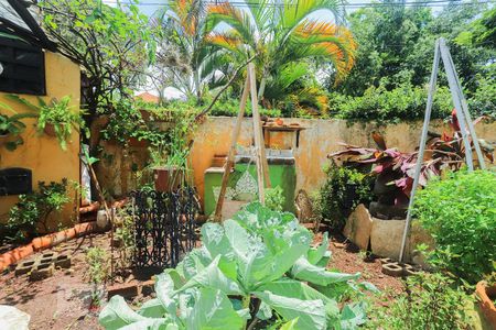 Casa à venda com 420m², 4 quartos e 4 vagasHortinha