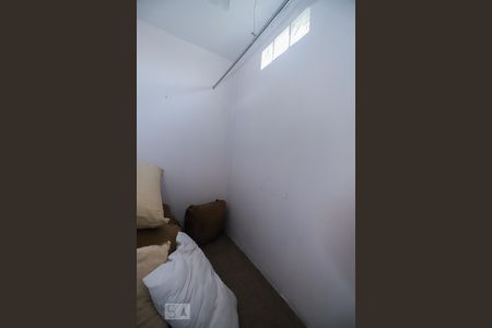 Casa à venda com 420m², 4 quartos e 4 vagasQuarto 2 - Closet