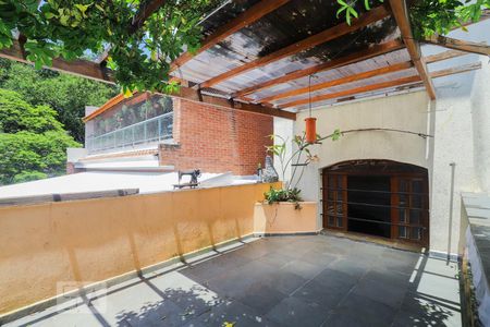 Casa à venda com 420m², 4 quartos e 4 vagasVaranda