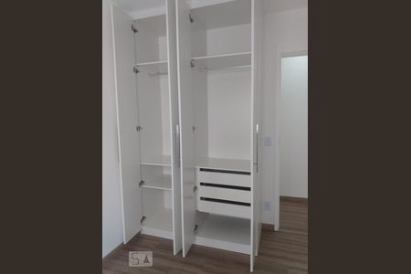 Apartamento à venda com 48m², 2 quartos e 1 vagaQuarto 2 - Armários