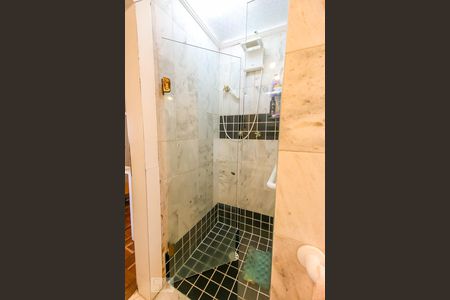 Apartamento à venda com 105m², 3 quartos e 1 vagaBanheiro da Suíte