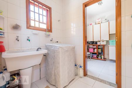 Casa à venda com 200m², 3 quartos e 2 vagasÁrea de Serviço