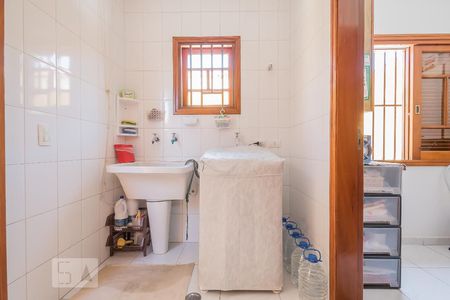 Casa à venda com 200m², 3 quartos e 2 vagasÁrea de Serviço