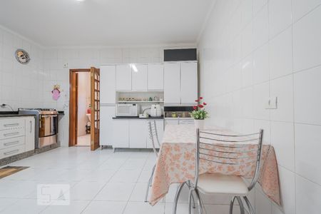 Casa à venda com 200m², 3 quartos e 2 vagasCozinha