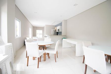 Apartamento para alugar com 73m², 2 quartos e 2 vagas Apartamento para alugar com 73m², 2 quartos e 2 vagasÁrea comum - Salão de festas