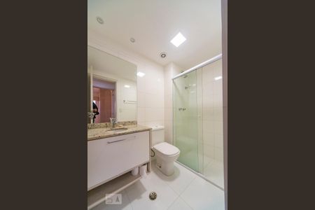 Apartamento para alugar com 73m², 2 quartos e 2 vagas Apartamento para alugar com 73m², 2 quartos e 2 vagasBanheiro