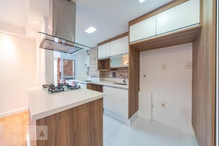 Apartamento para alugar com 73m², 2 quartos e 2 vagas Apartamento para alugar com 73m², 2 quartos e 2 vagasCozinha