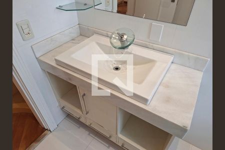 Apartamento para alugar com 106m², 3 quartos e 2 vagas Apartamento para alugar com 106m², 3 quartos e 2 vagasBanheiro Quarto 3