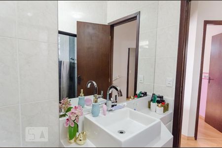 Casa à venda com 115m², 2 quartos e 3 vagasBanheiro