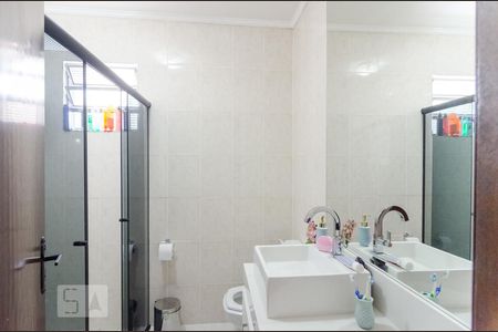 Casa à venda com 115m², 2 quartos e 3 vagasBanheiro