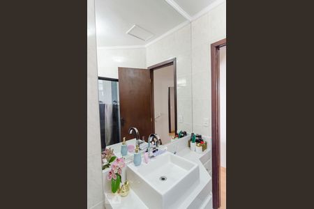 Casa à venda com 115m², 2 quartos e 3 vagasBanheiro