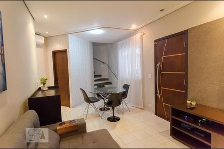 Sala de casa à venda com 2 quartos, 115m² em Parque Jabaquara, São Paulo