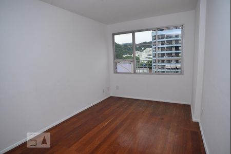 Apartamento para alugar com 66m², 2 quartos e 1 vagaSala