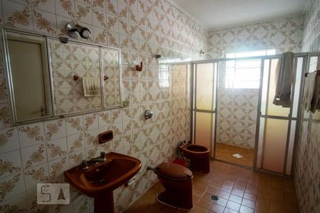 Casa à venda com 294m², 3 quartos e 4 vagasBanheiro