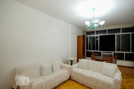 Apartamento para alugar com 10m², 1 quarto e 1 vagaSala