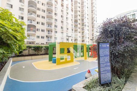 Apartamento à venda com 84m², 2 quartos e 1 vagaÁrea comum