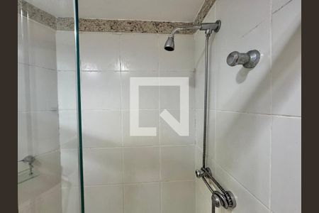Apartamento à venda com 84m², 2 quartos e 1 vagaSuíte - Banheiro
