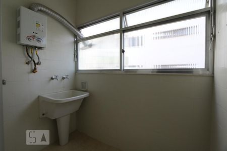Apartamento à venda com 92m², 2 quartos e 1 vagaDetalhe da area de serviço