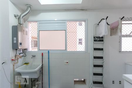 Apartamento à venda com 107m², 3 quartos e 2 vagas Apartamento à venda com 107m², 3 quartos e 2 vagasÁrea de Serviço