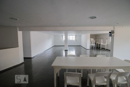 Apartamento para alugar com 63m², 2 quartos e 1 vaga Apartamento para alugar com 63m², 2 quartos e 1 vagaÁrea comum - Salão de festas