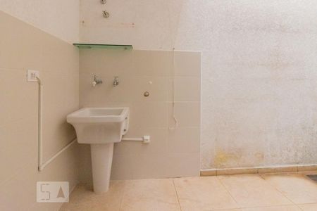 Casa de condomínio para alugar com 74m², 2 quartos e 2 vagas Casa de condomínio para alugar com 74m², 2 quartos e 2 vagasÁrea de Serviço