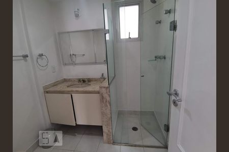 Banheiro de apartamento para alugar com 3 quartos, 90m² em Real Parque, São Paulo