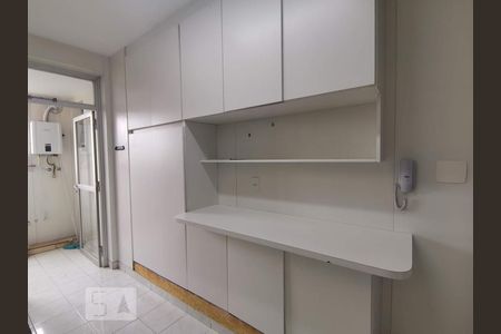 Apartamento para alugar com 90m², 3 quartos e 2 vagas Apartamento para alugar com 90m², 3 quartos e 2 vagasCozinha