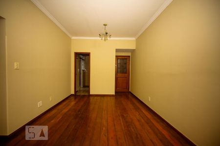 Sala de apartamento para alugar com 2 quartos, 110m² em Santa Tereza, Belo Horizonte